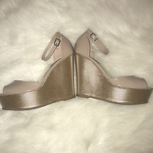 Steve Madden Gilt Wedges